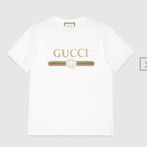 OVERSIZE T-SHIRT WITH GUCCI LOGO